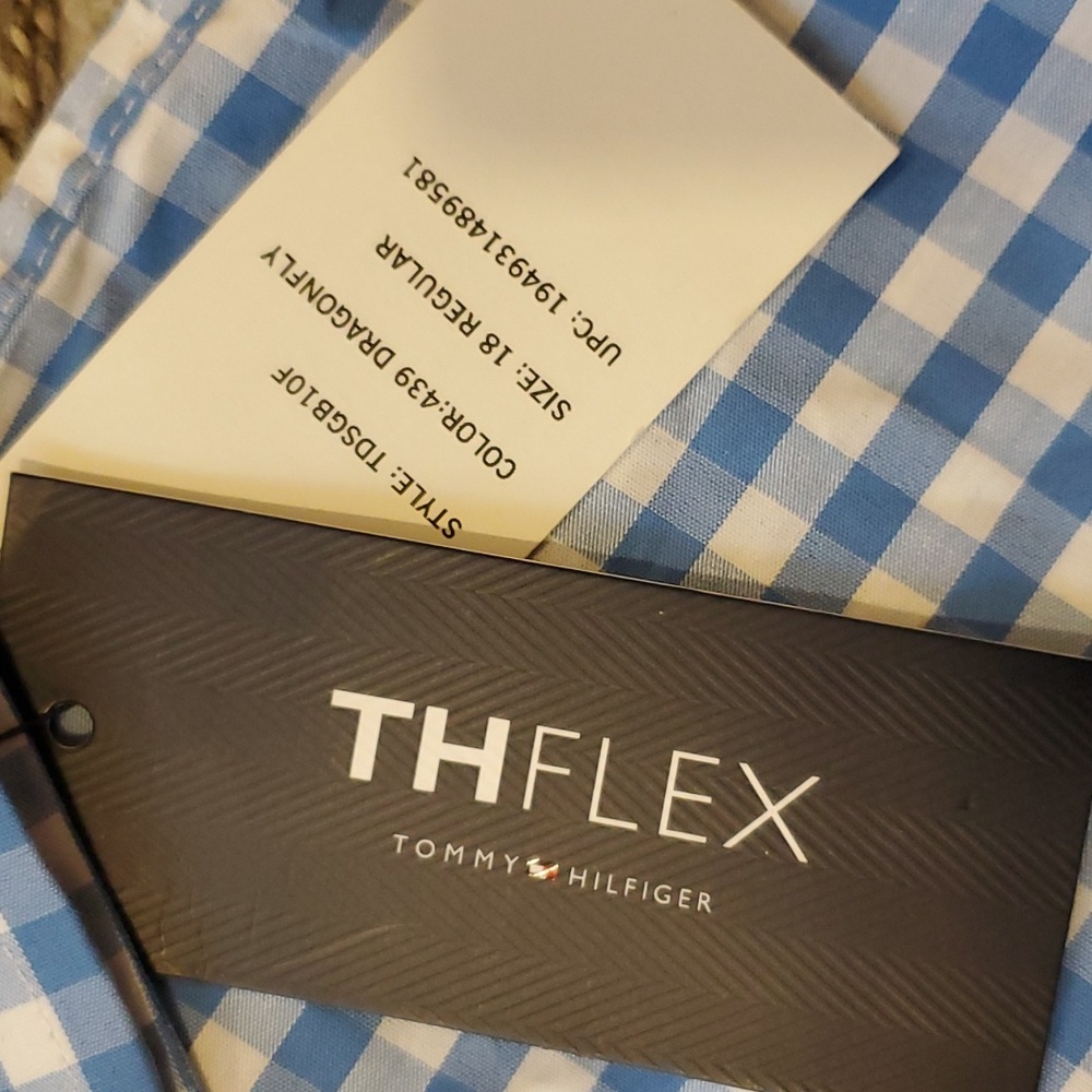 Tommy Hilfiger Dress Shirt And Tie - Picture 3 of 6